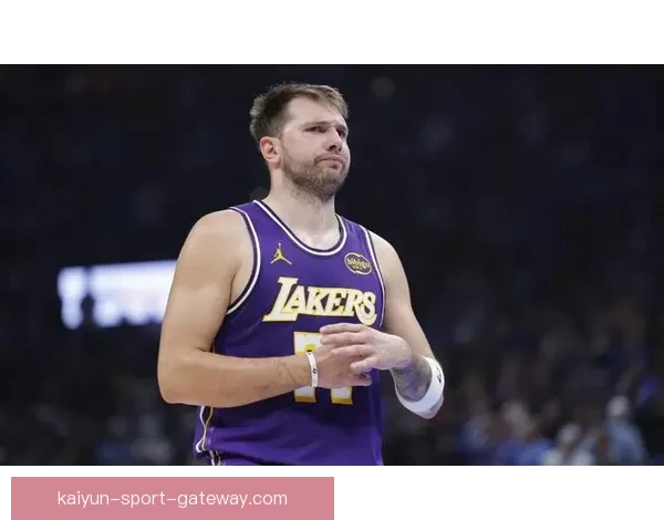 东契奇火力全开单节爆发32次20加追平哈登直逼库里科比历史地位